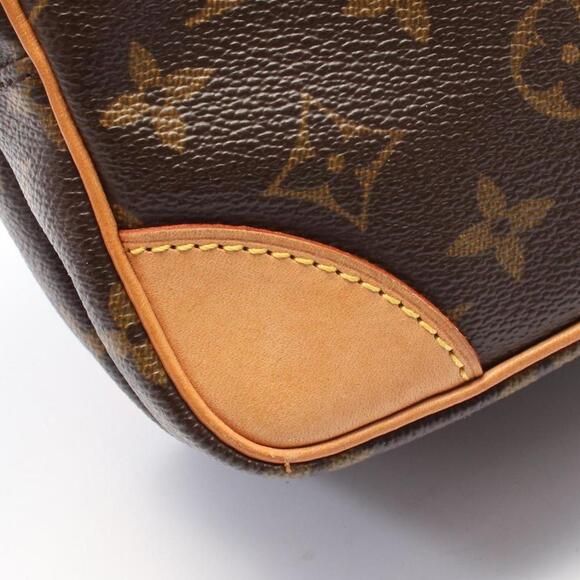 LOUIS VUITTON Brown Monogram Leather Shoulder Bag - Picture 7 of 9